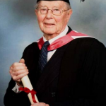 Bertie Gladwin the oldest graduate in the UK