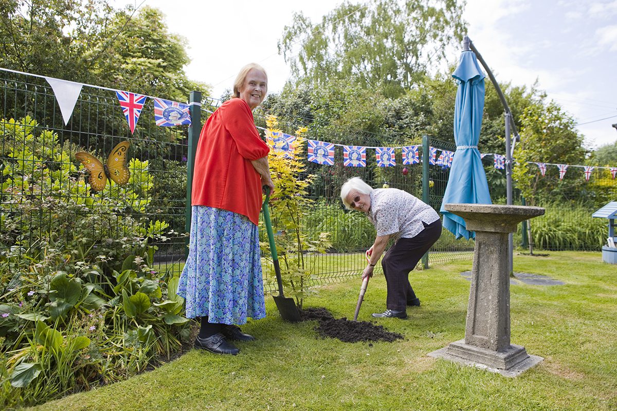 The Platinum Jubilee Tree Planting Ceremony at RNNH care home