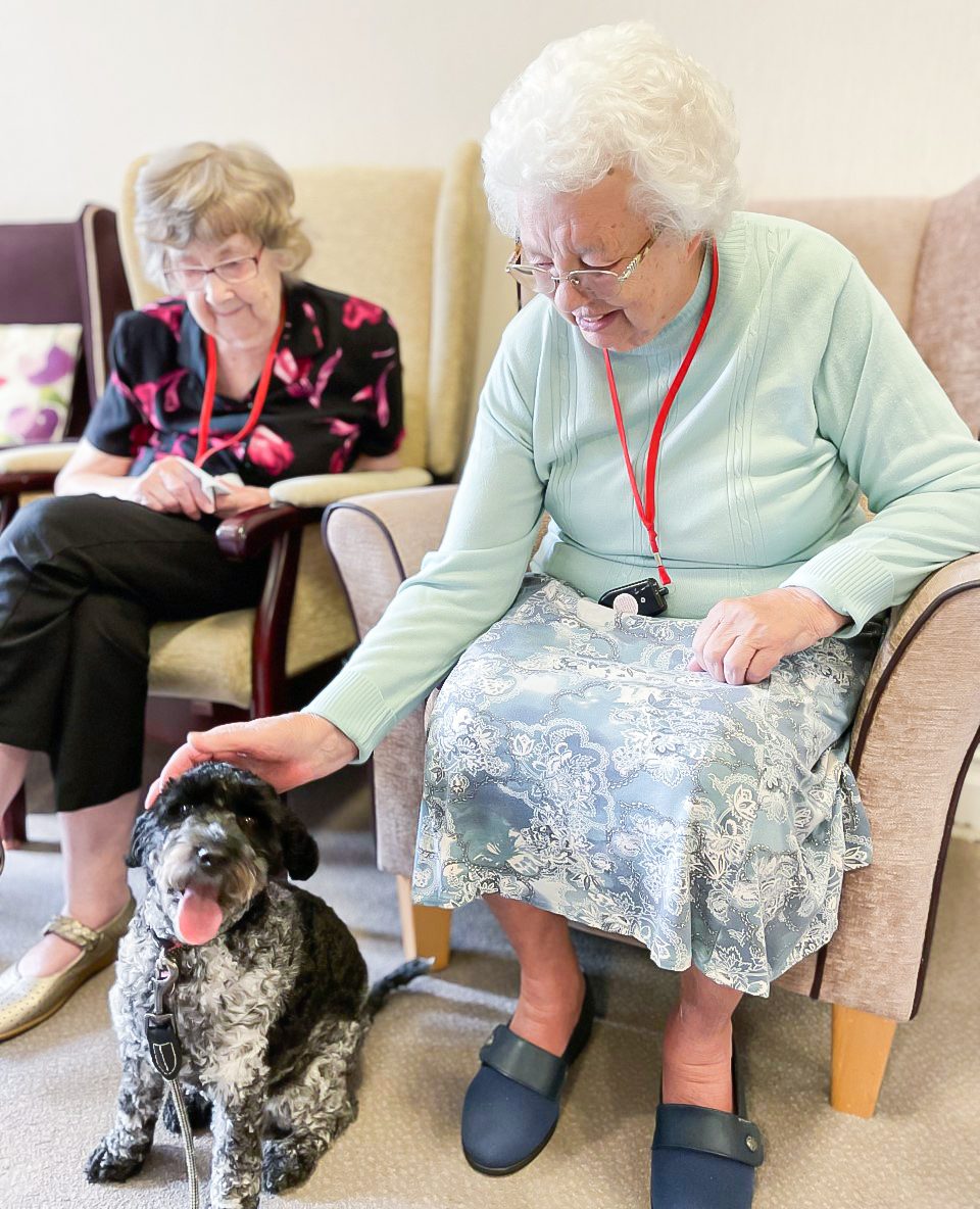 Two residents with Winnie