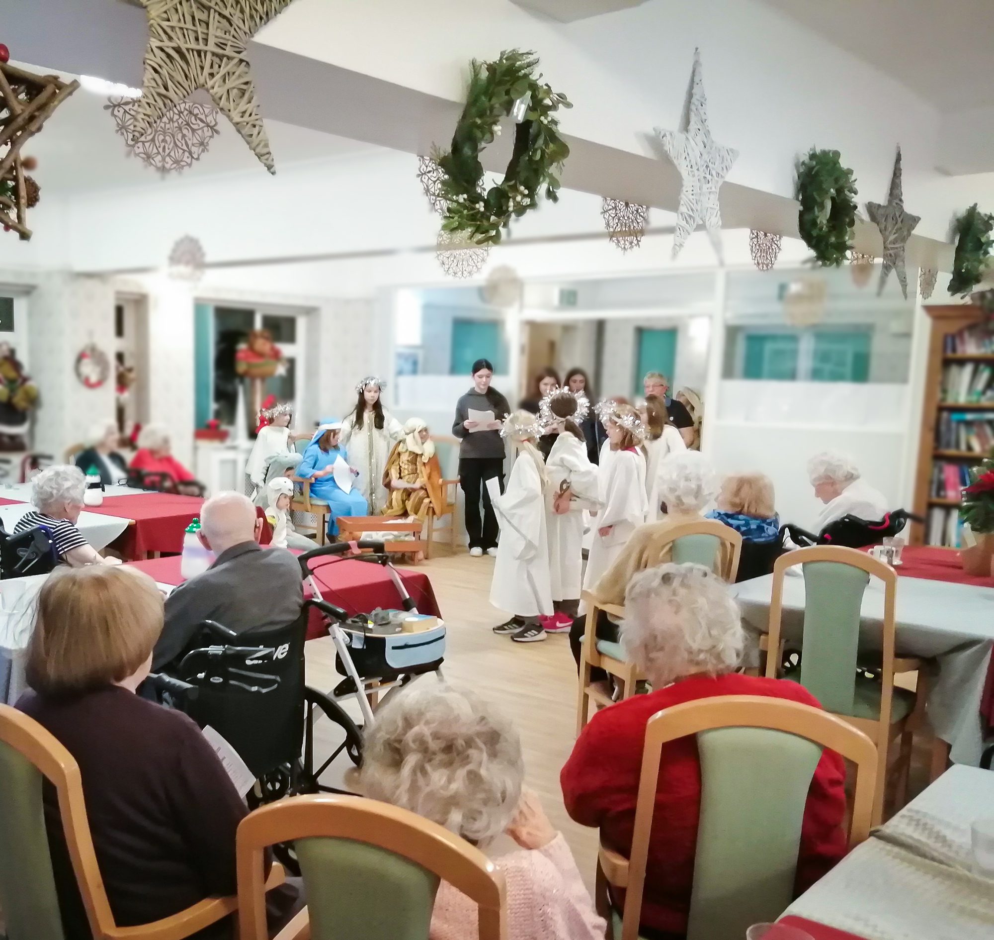 Children performing at RNNH care home